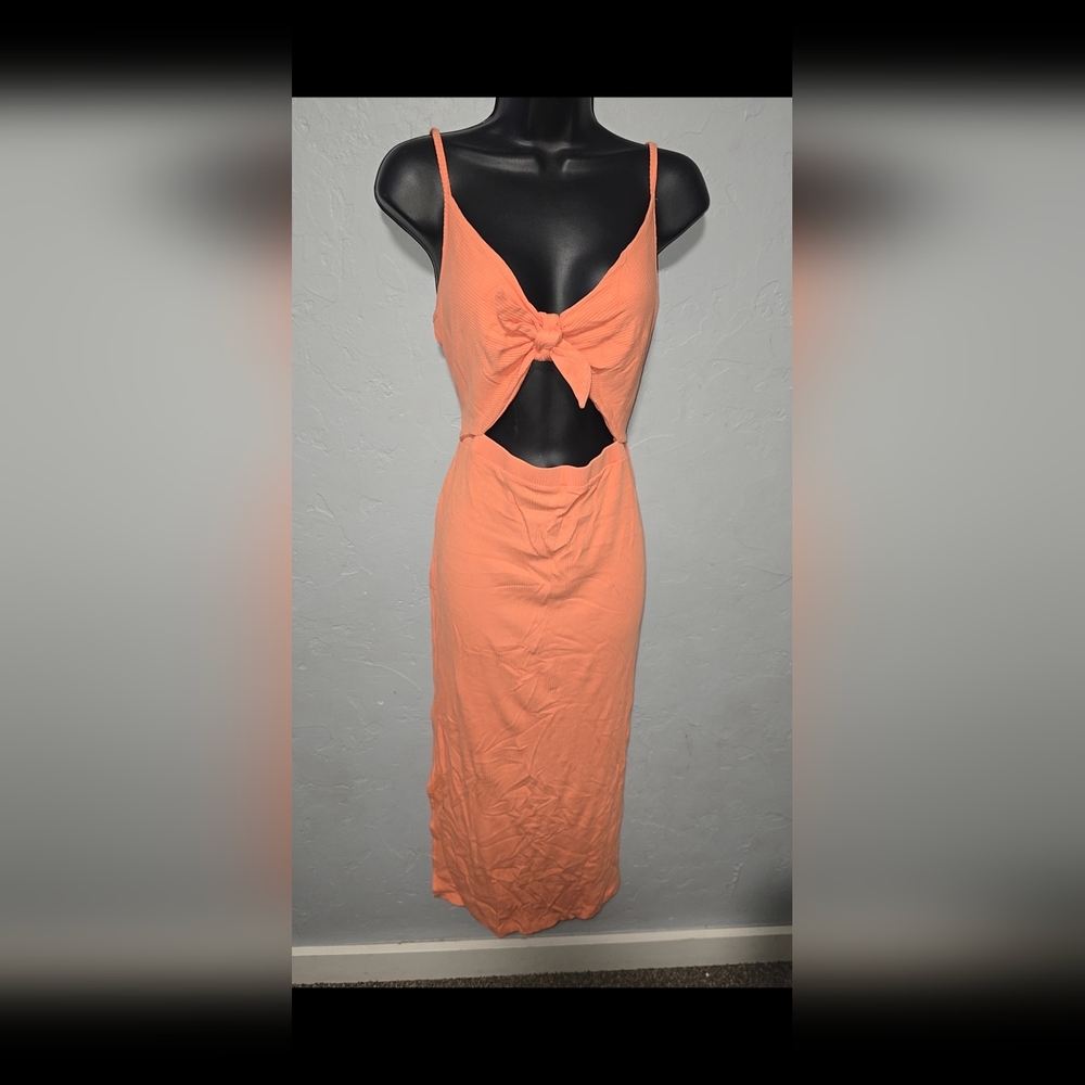 Elegant Peach Tie-Front Dress